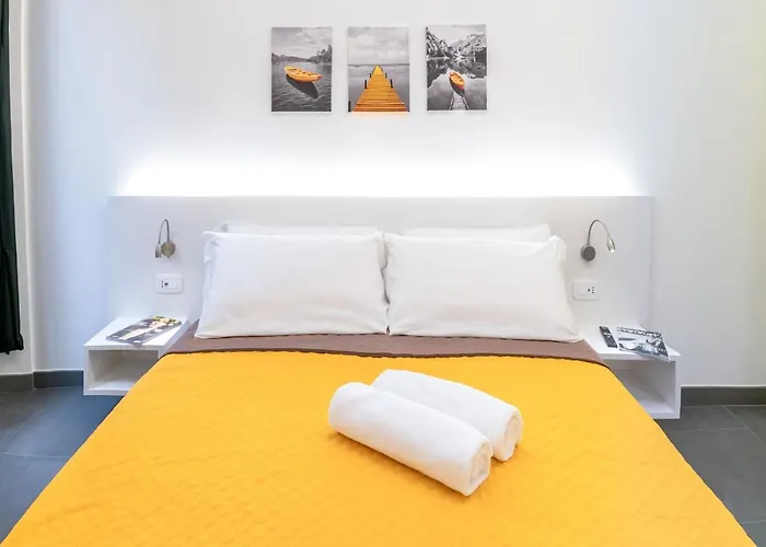 Colours Apartments & Rooms