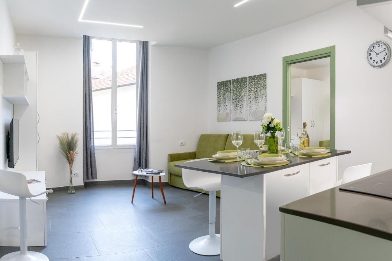 Apartment Colours & *